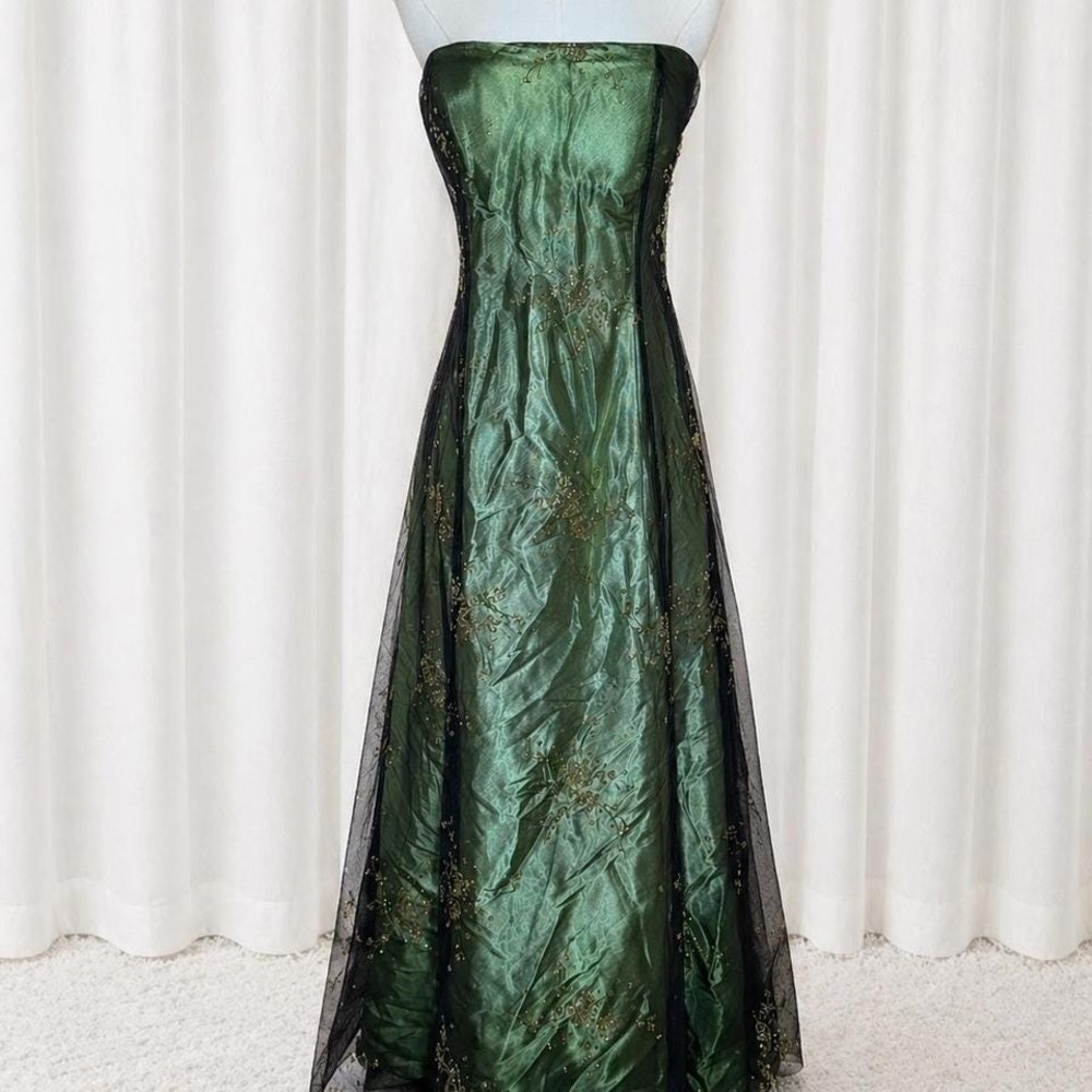 Y2K blondie nites forest fairy emerald gown